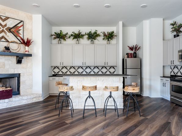 6298 Lockhill Rd #1604