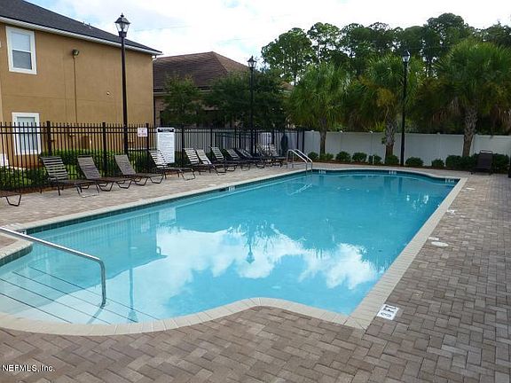 3rd image of 9556 Armelle Way Unit 14