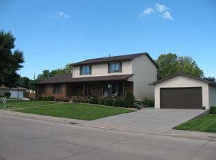 4402 Central Ave, Kearney, NE 68847