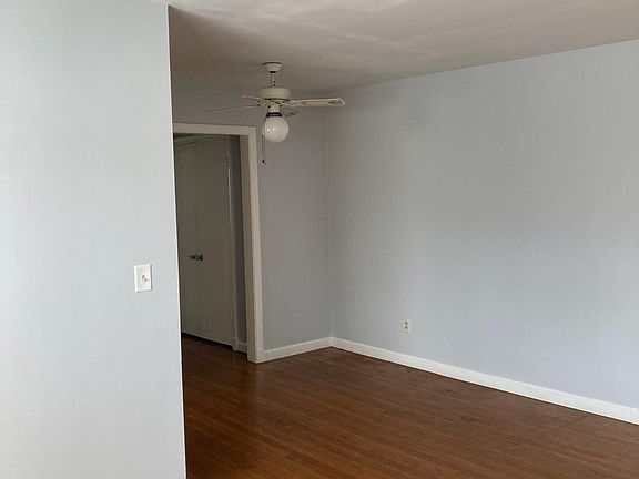 2nd image of 2645 Taylorsville Rd APT 4A