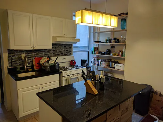 Rented by Stareal Group LLC | media 18