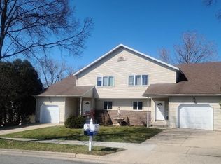 2514 Greenway Vw, Madison, WI 53713