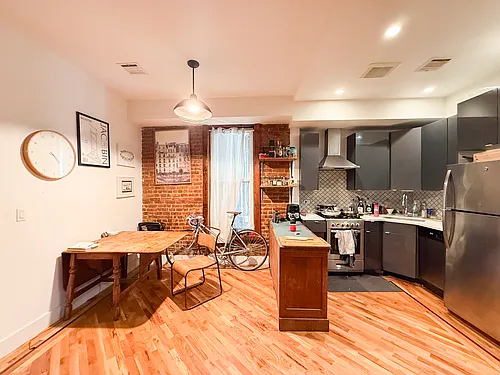 406 Marcus Garvey Blvd #2R Photo 1