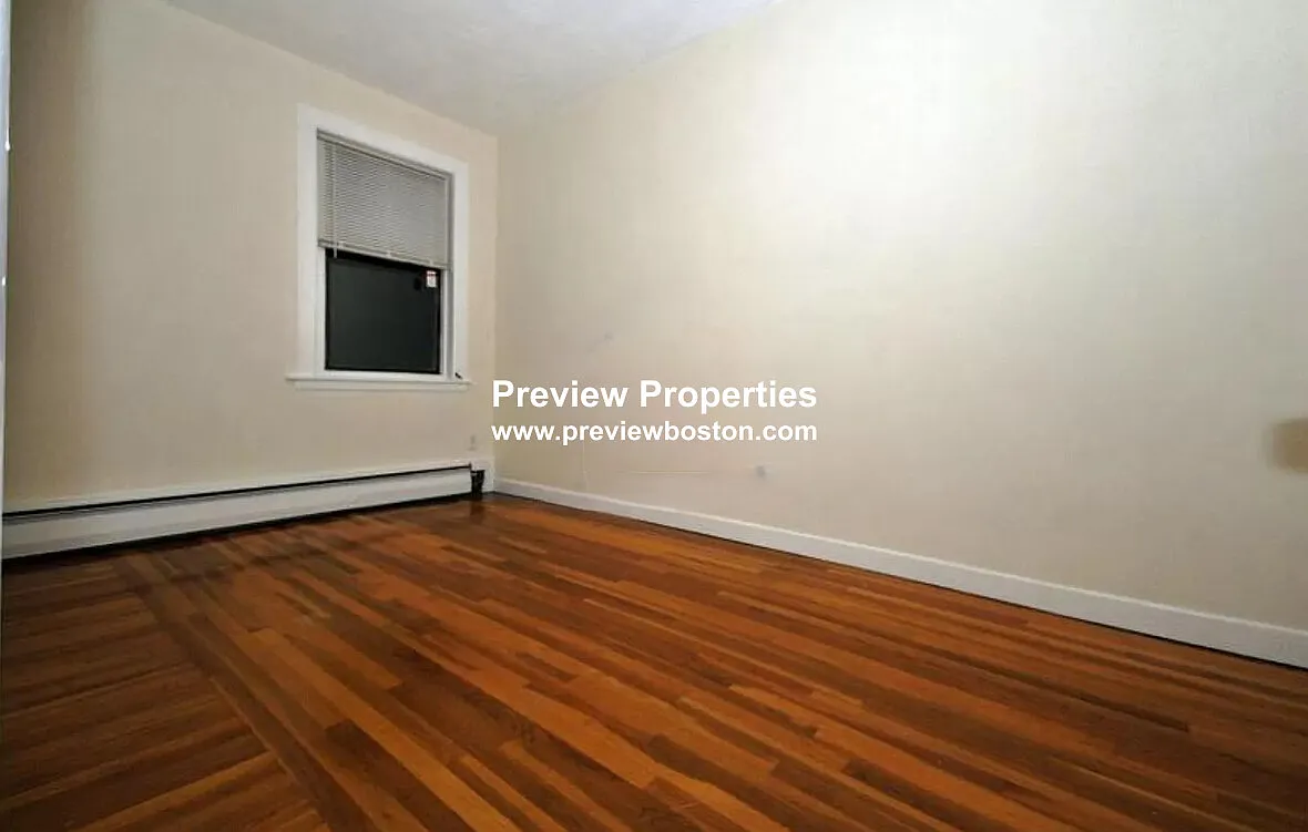 1 bed, $3,350 — Photo 3