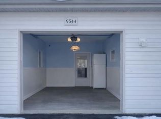 9544 Woodside Cir, Grand Blanc, MI 48439