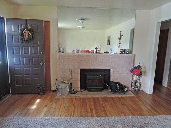 2nd image of 1582 Casseopeia St