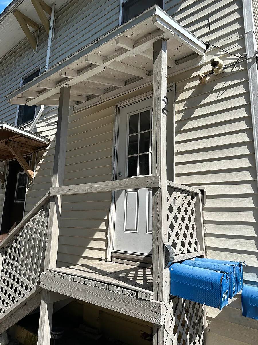 Unit 2 Front door - 1111 E Central Blvd #2