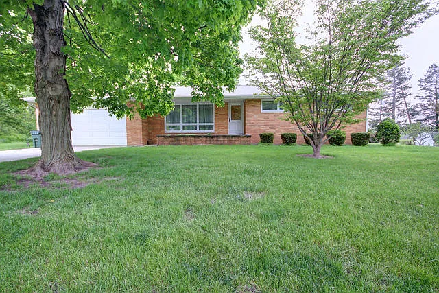 110 McKinley Dr photo 1