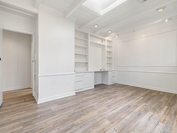 5th image of 3210 De Witt Dr #3206