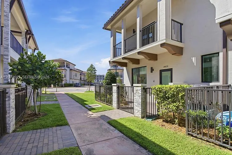 4426 NW 83rd Pkwy