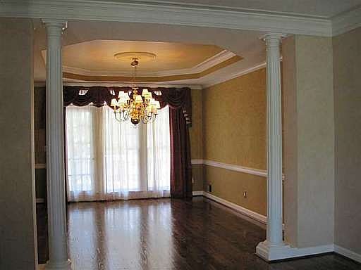 2nd image of 550 Straton Chase SE