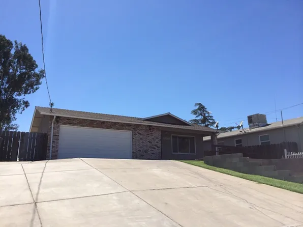 13510 Bentley St, Waterford, CA 95386