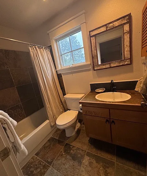166 Gillespie Spur #A — Photo 16