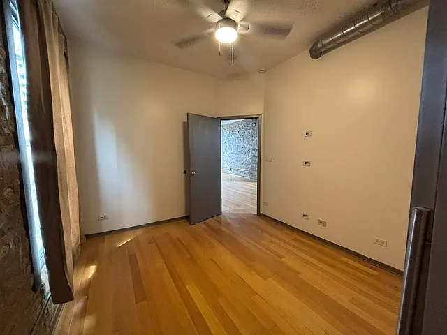 1151 W Erie St #3F — Photo 12