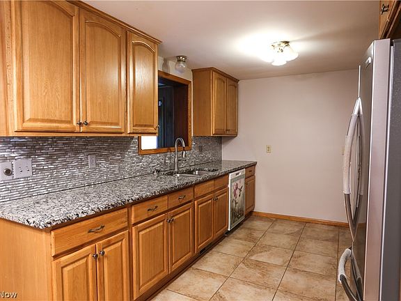 3rd image of 315 Noble Pl NW