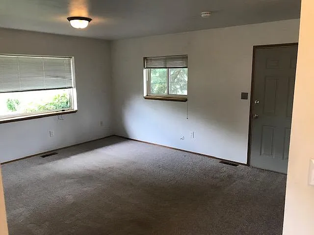 1811 I St — Photo 2