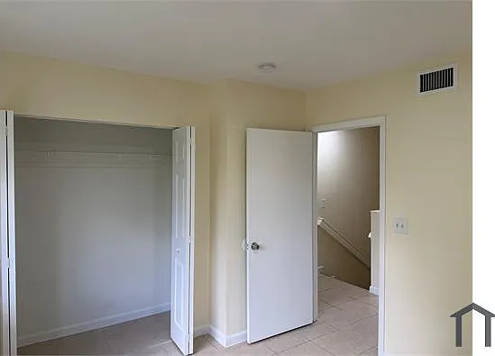 14020 NE 3rd Ct — Photo 2
