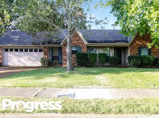 6966 Dovefield Ln, Memphis, TN 38135