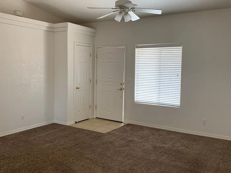 3301 Tolteca Dr — Photo 6