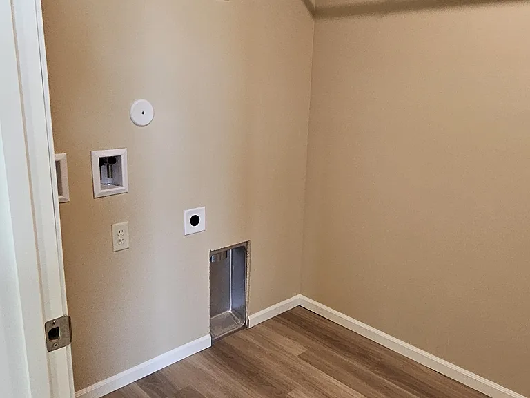 443 Neel St #101 — Photo 13