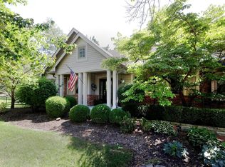 14302 Valley Meadow Ct E, Chesterfield, MO