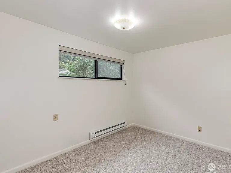 7009 Rainier Dr — Photo 16