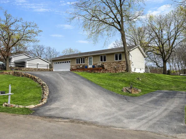 26641 Woodcrest Dr, Elko New Market, MN 55020