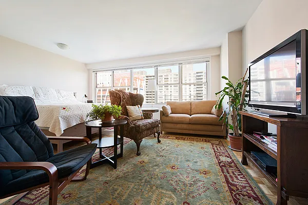 Rented by Compass | media 4