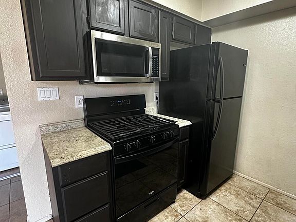 5th image of 3840 N 43RD Avenue #7