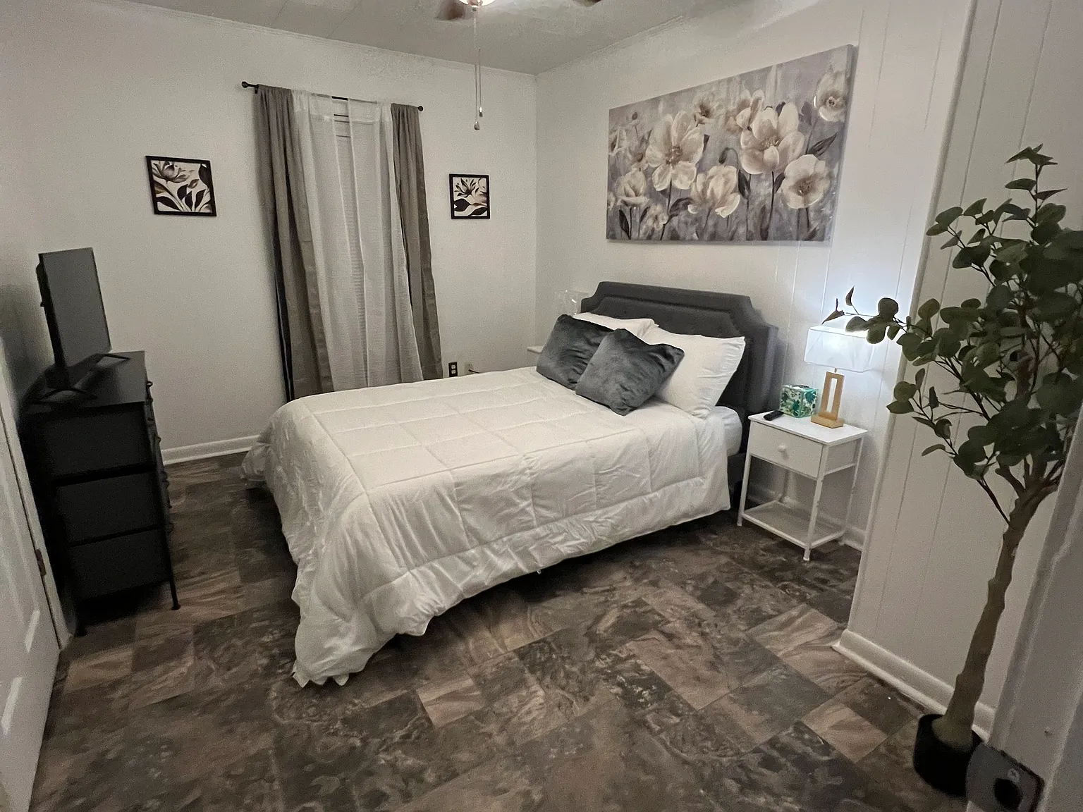 119 Lindsey Cir — Photo 2