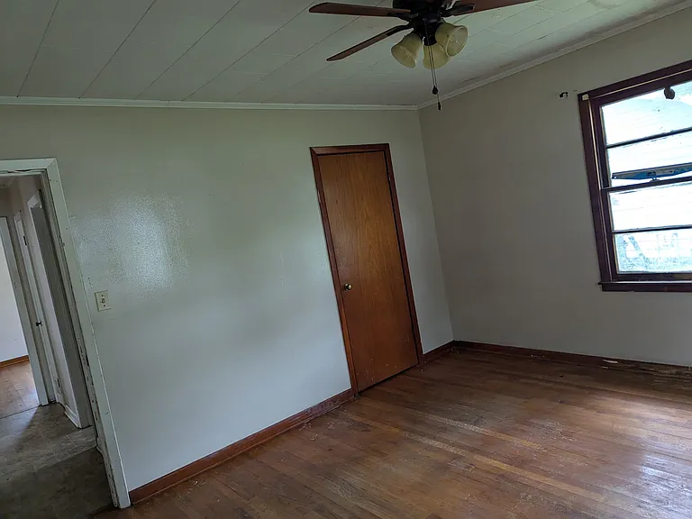 1818 Clover St — Photo 9
