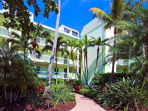 3rd image of 5218 Bayside Villas