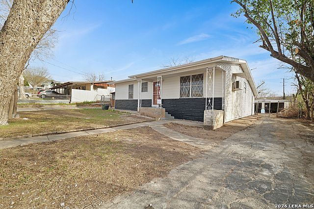 1st image of 428 Koehler Ct