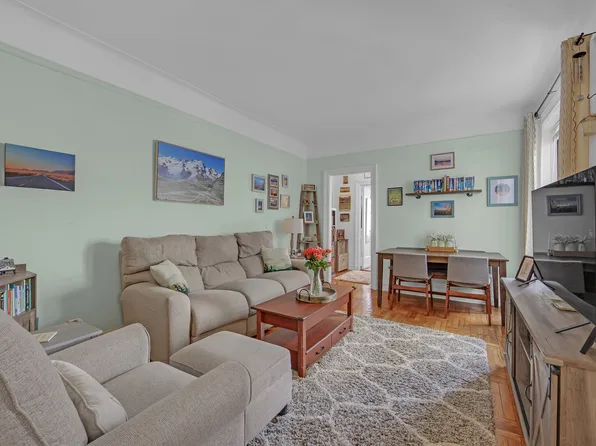 222 East 82nd Street image 1 of 8