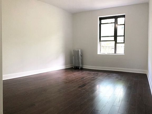 2nd image of 19 Woodruff Ave APT A4