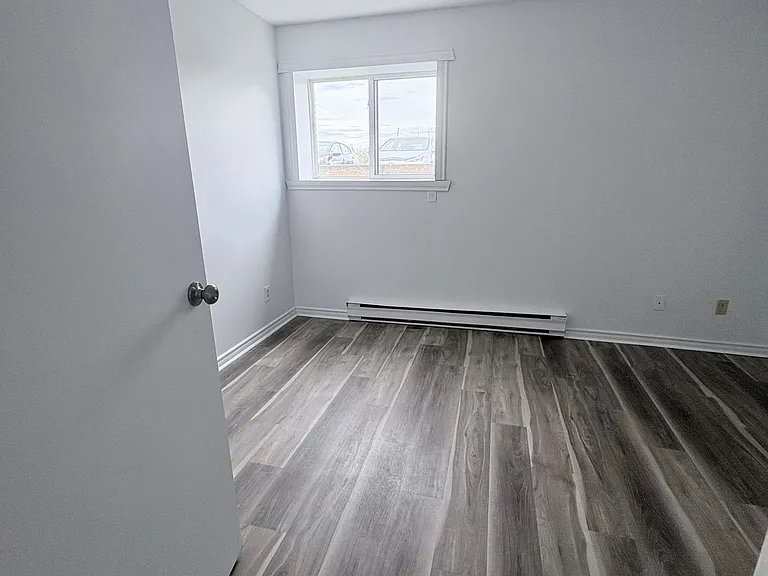 746 Laflin St — Photo 5