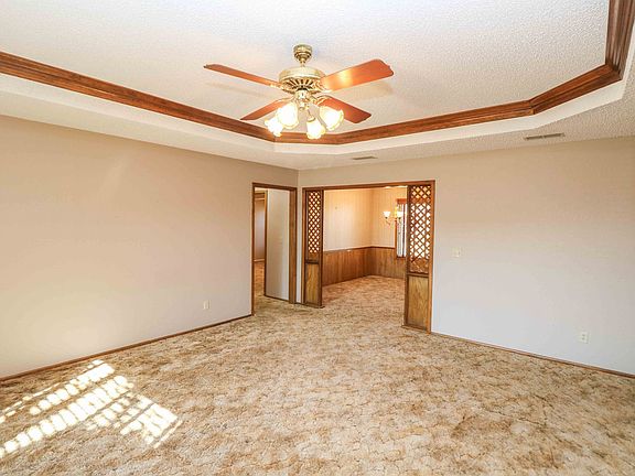 4th image of 113 E 28th St #Tx79339
