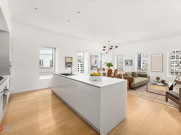 3rd image of 1 York St #6B