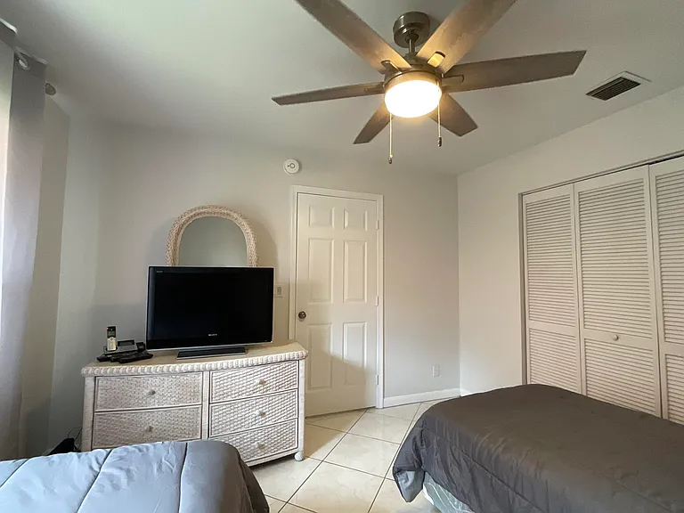 5574 Royal Lake Cir — Photo 23