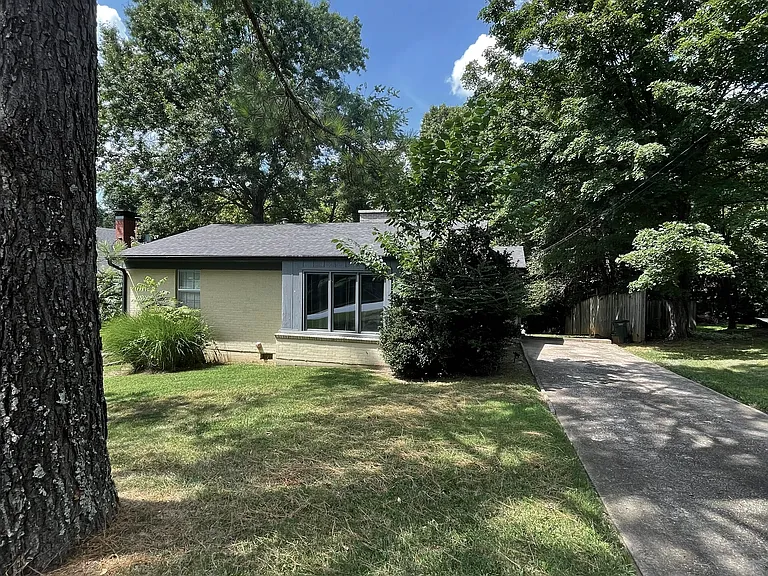 356 E Dickson St — Photo 1