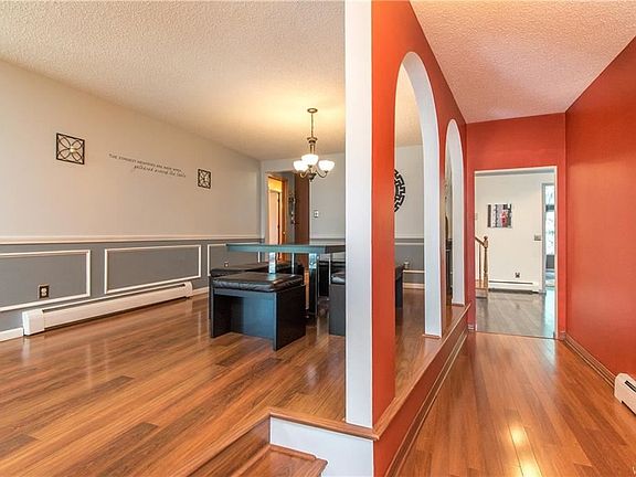 3rd image of 121 Presidio Pl