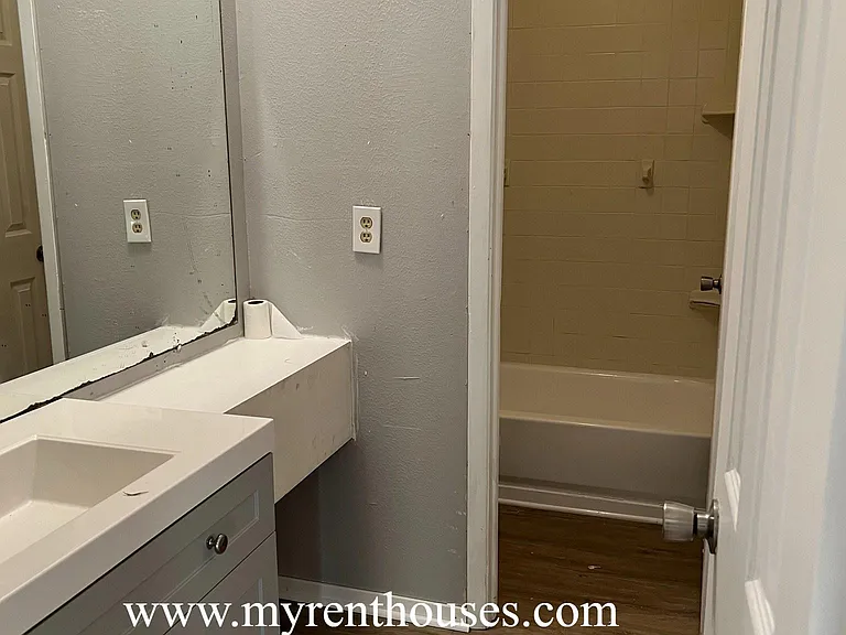 4293 Leland College Dr — Photo 9