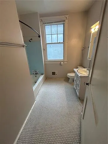 2344 Audubon St — Photo 14