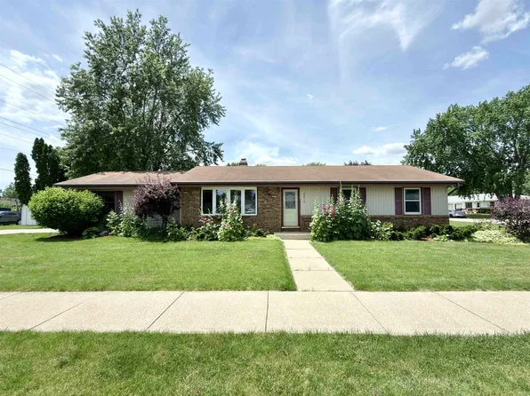 2019 N Pontiac Dr, Janesville, WI 53545
