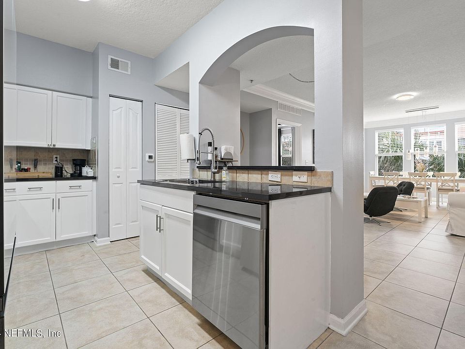 1st image of 10435 MIDTOWN Parkway #324