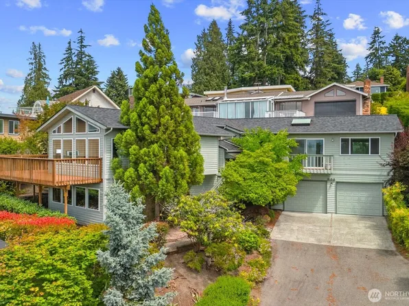 809 Spruce Place, Edmonds, WA 98020