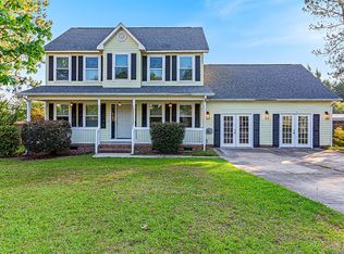 142 Richmond Park Dr, Cameron, NC 28326