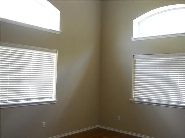 2504 Wilma Rudolph Rd — Photo 4