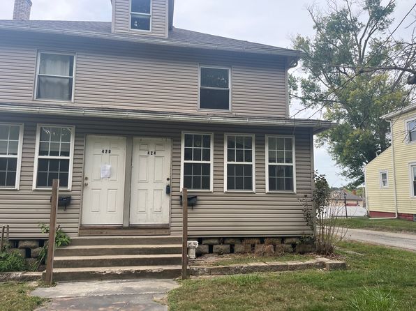 424 E Main St