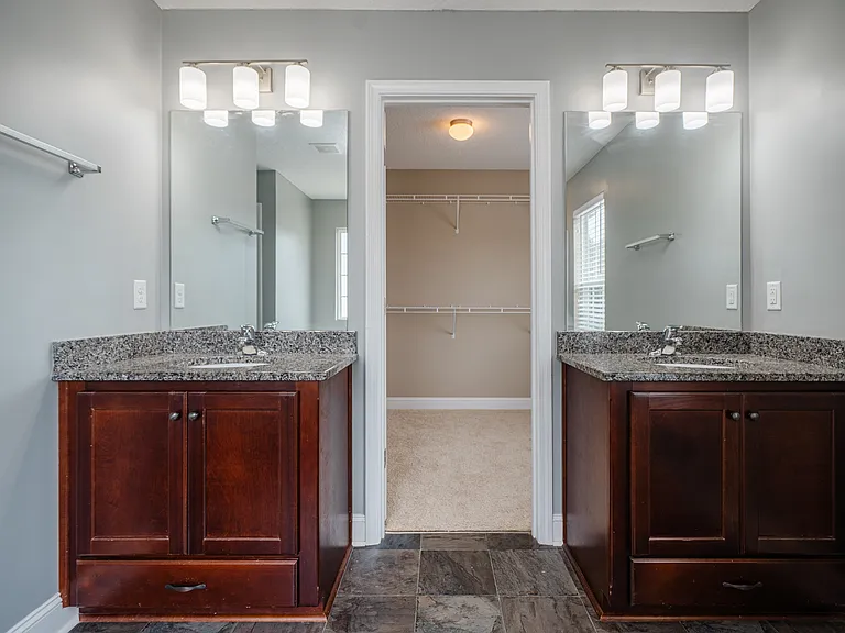 717 Highgrove Ct — Photo 42